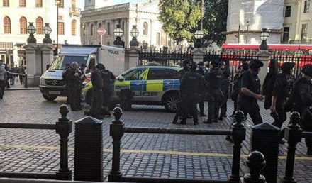 Londra’da bomba alarmı: 1 gözaltı