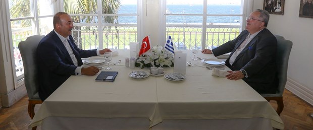 Türk ve Yunan Dışişleri bakanları İzmir’de bir araya geldi