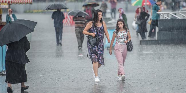 Meteoroloji’den İstanbul için sağanak yağış uyarısı