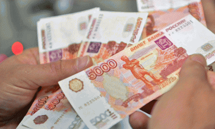 Rus rublesi, dolara karşı eriyor