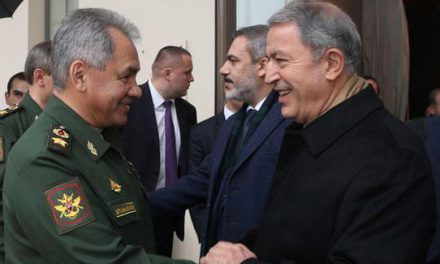 Rusya Savunma Bakanı, Hulusi Akar ile görüştü