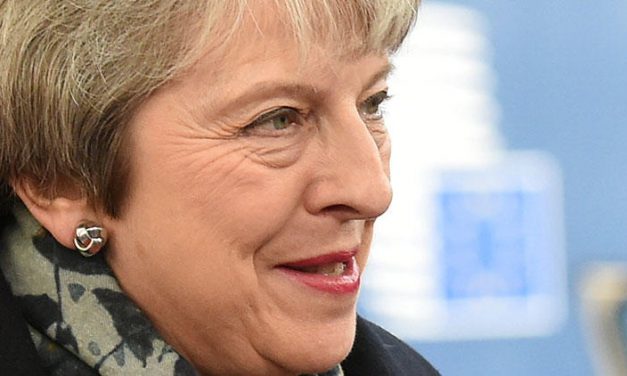Theresa May siyaseti bırakıyor