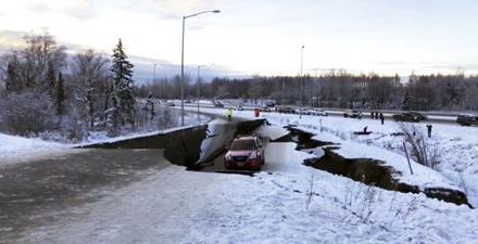 Alaska’da 7 büyüklüğünde deprem