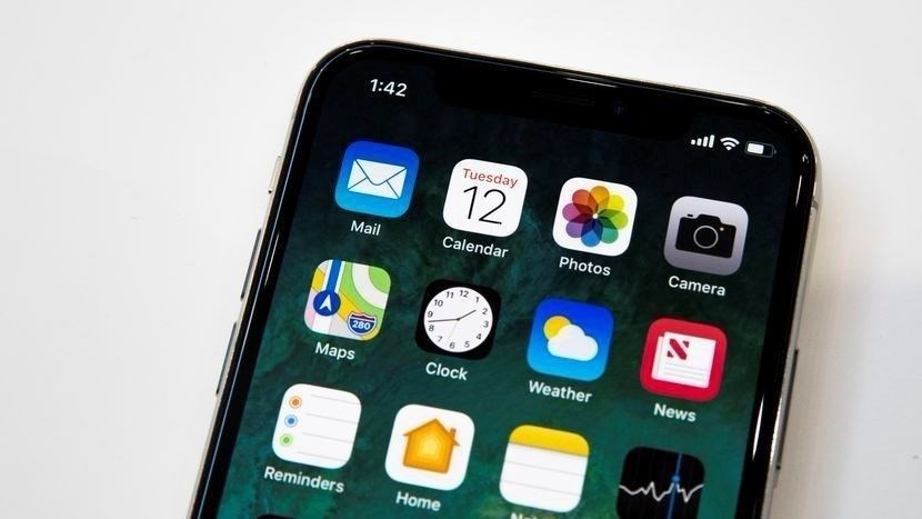 iPhone kullanıcıları dikkat: Dinleniyor olabilirsiniz (Facetime hatası)