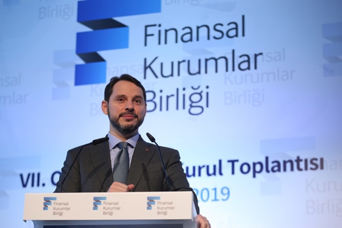 Albayrak: Haziranda ilk defa cari fazla vereceğiz