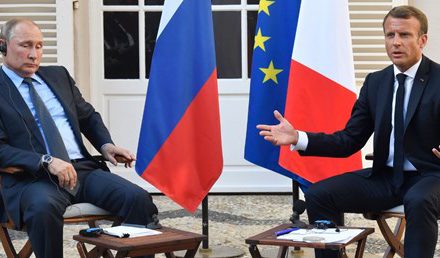 Macron, Putin ile görüştü