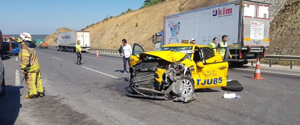 Kuzey Çevre Otoyolu’nda kaza: 3’ü ağır 5 yaralı