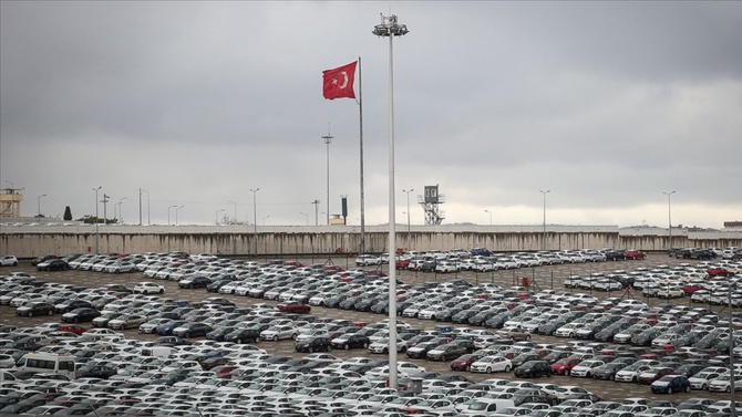 Otomotiv ihracatı ekimde 2,8 milyar dolara geriledi