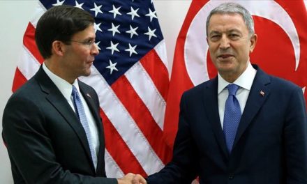 SON DAKİKA HABERİ: Savunma Bakanı Akar, ABD’li mevkidaşı Esper ile görüştü