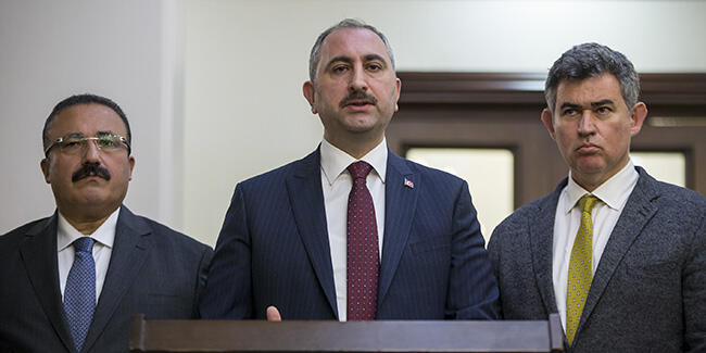 Adalet Bakanı Gül, koronavirüse karşı yeni tedbirleri açıkladı