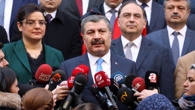 Bakan Koca: Yurt dışından gelen 14 gün evden çıkmasın