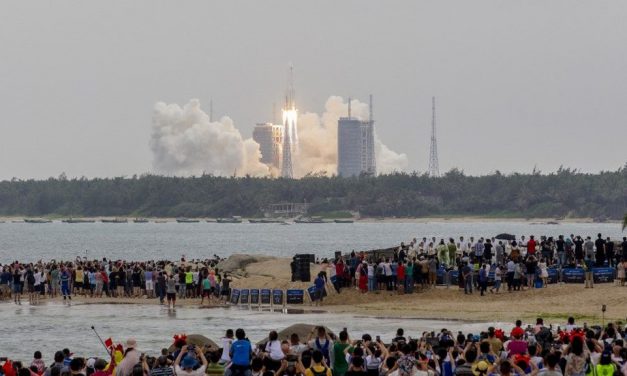 Çin’in uzaya gönderdiği roket kontrolden çıktı: Her yere düşebilir